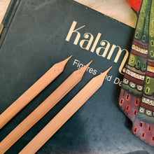 Load image into Gallery viewer, Bamboo Pen - Artist made
